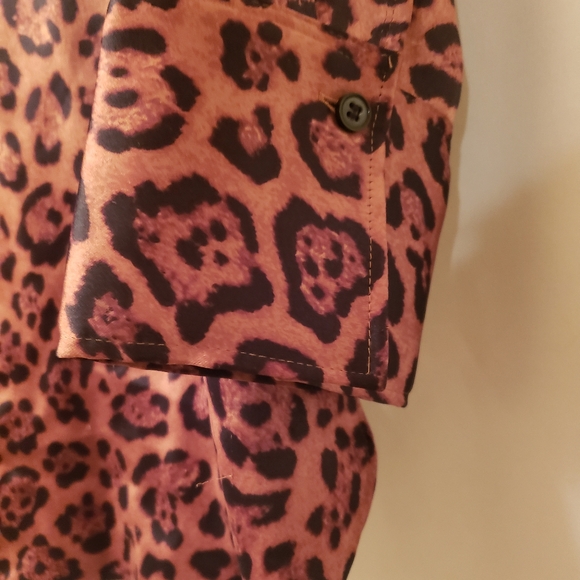 H&M Oversized Leopard Print Button Down Blouse - Picture 2 of 6